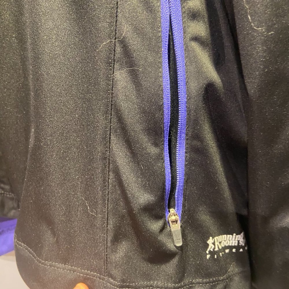 RUNNING ROOM WOMEN'S RUN JACKET - Picture 4 of 10
